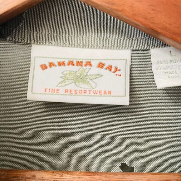 Banana bay fine resort wear women’s size large green top sheer cut out leaves an - Picture 5 of 7